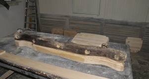 Giogo lampadario in legno su misura